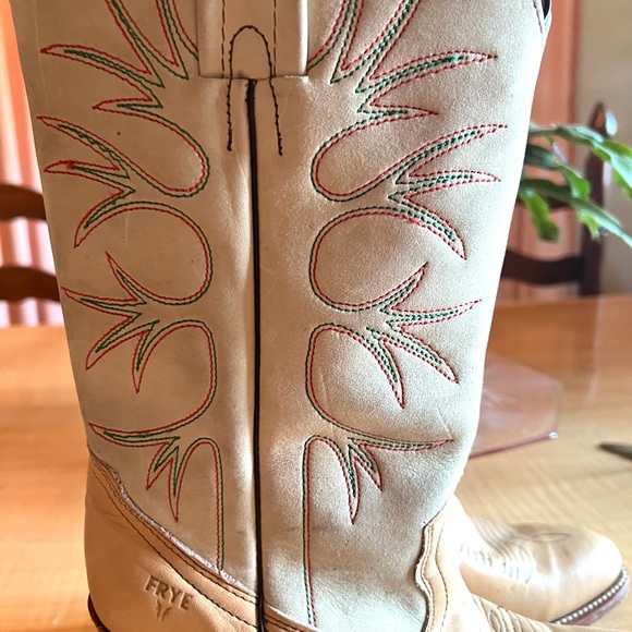 Vintage Frye Boots Size 7! - Picture 3 of 4
